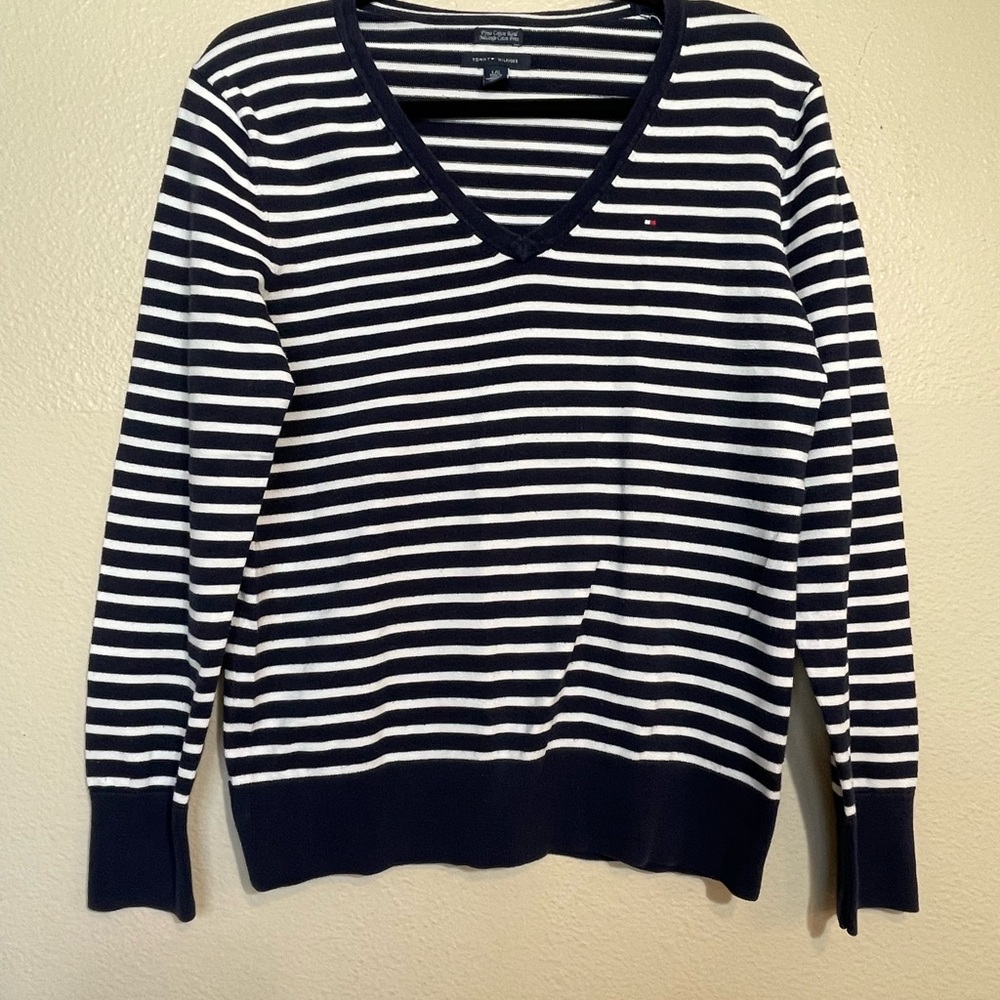 Tommy Hilfiger Navy and White Striped Large Sweater